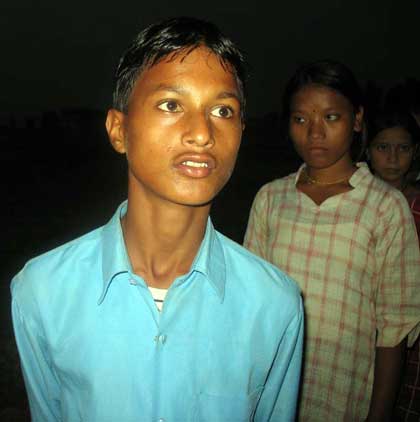 Maoist recruit children